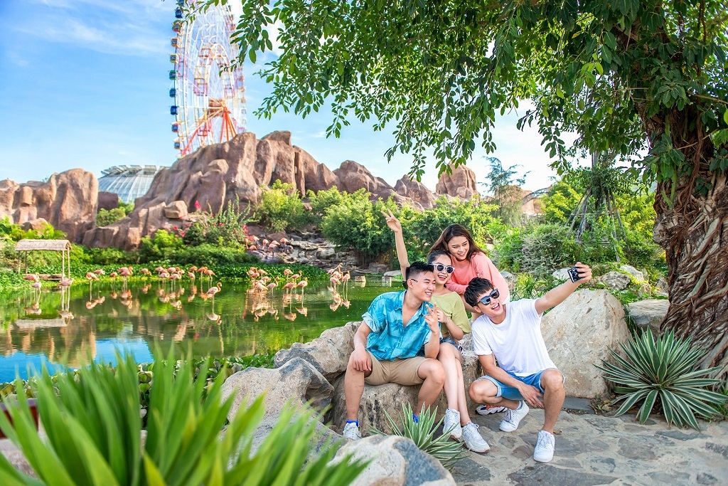 NHA TRANG – MIỀN CÁT TRẮNG 
NHA TRANG – DU NGOẠN ĐẢO – CHÙA LONG SƠN
NHÀ YẾN – THÁP BÀ PONAGAR – SUỐI KHOÁNG THÁP BÀ
